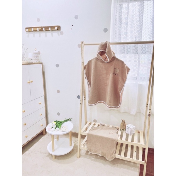 Áo choàng tắm, khăn tắm chui đầu vải xô nhăn cao cấp thêu hình monona kích thước 65* 80 cm cho bé
