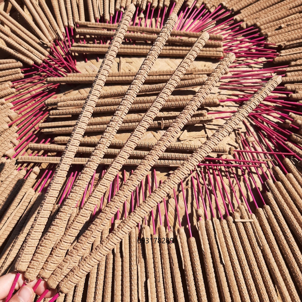 [ Loại Đặc Biệt ] Nhang Trầm Hương Sào 48cm cháy được 3,5 tiếng Bó 10 cây