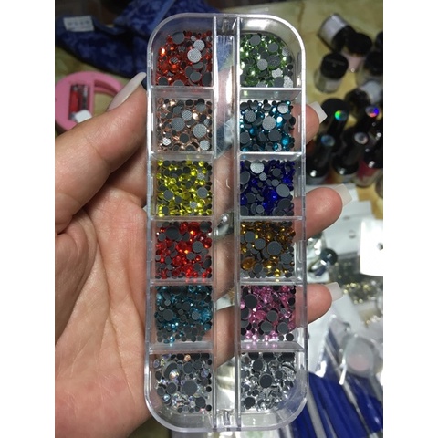 Khay Đá Chân Keo Lưới YHB Mix Size Mix Màu 1440 viên