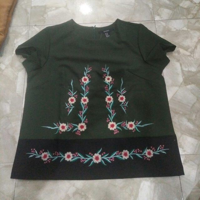 Áo croptop mẫu cũ thanh lý