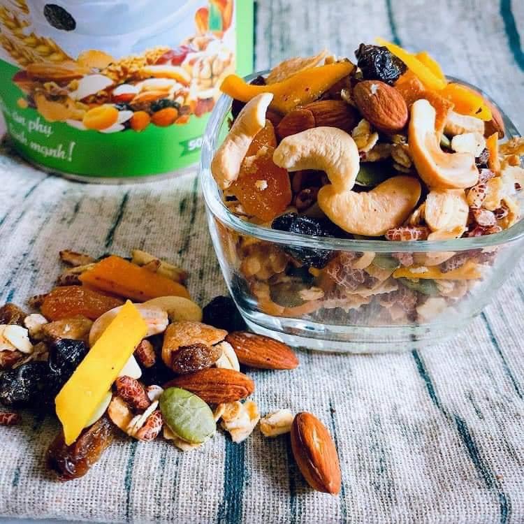 Granola Min Min - Ngũ cốc nguyên hạt ăn liền giảm cân Eat Clean