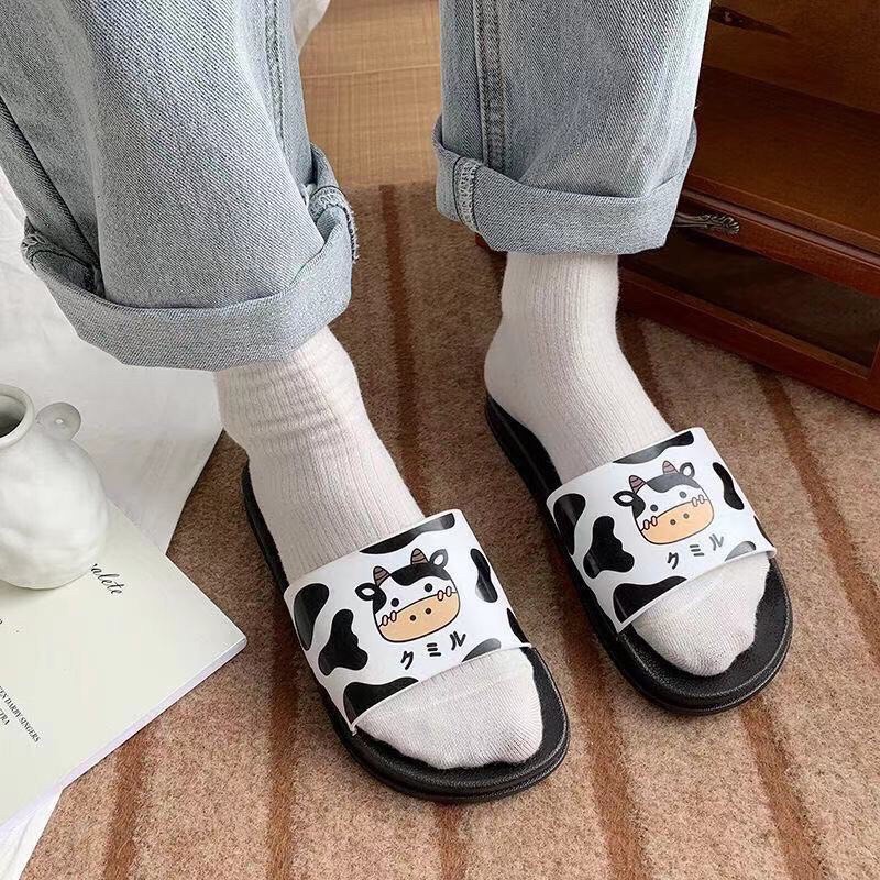 (2 mẫu) dép nữ quai ngang bò sữa in hình cute trend