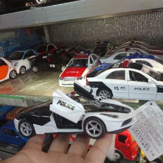 Xe  mô  hình cảnh sát