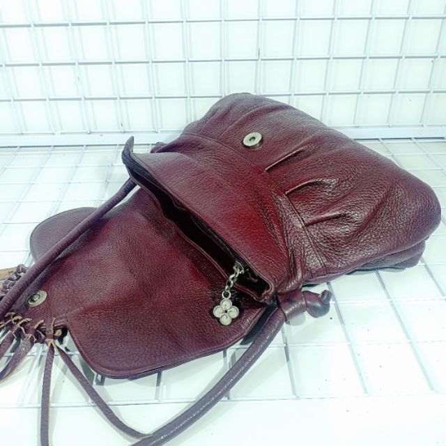 Túi đeo chéo tua rua da thật secondhand  240315