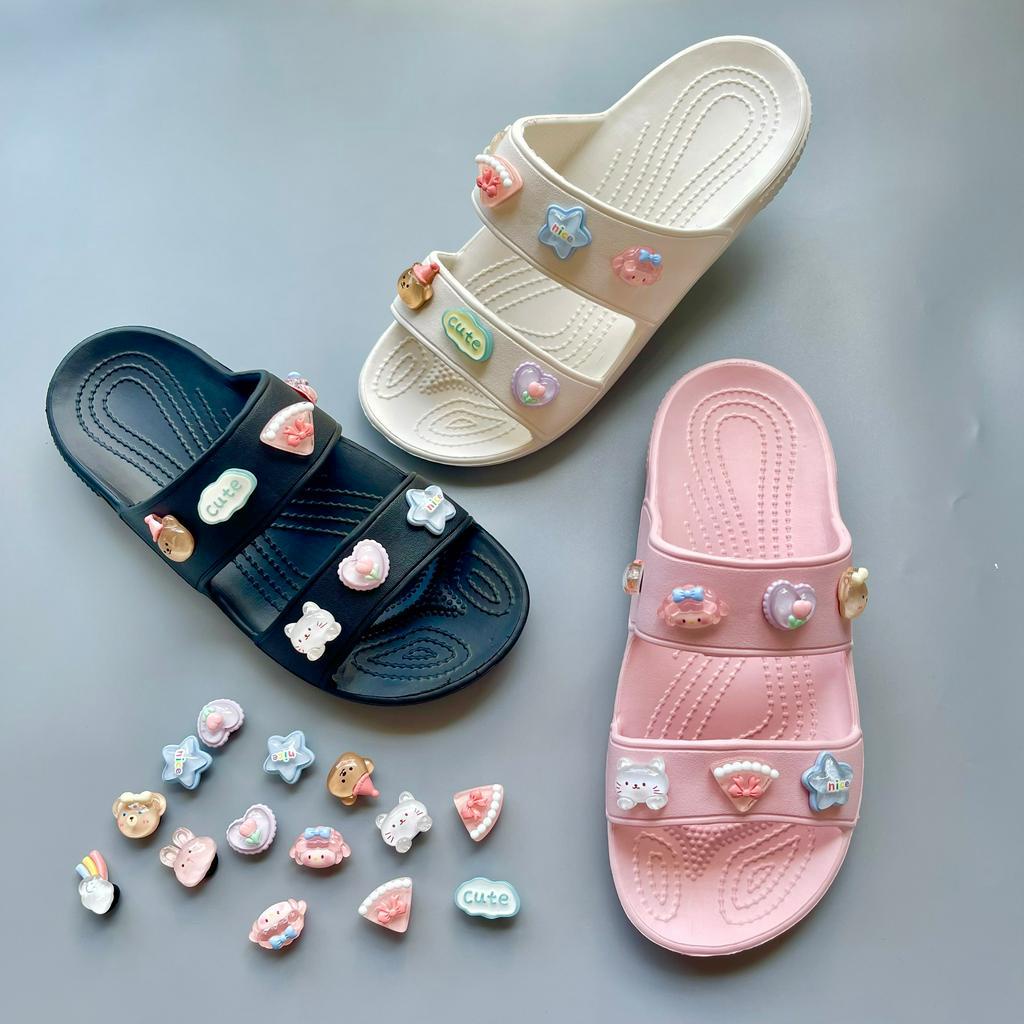 Dép cross sục nữ đế thấp 2cm kèm 14 Jibbitz Pizza dễ thương Mayto kiểu dáng dép quai ngang Ulzzang Hàn Quốc CS-13