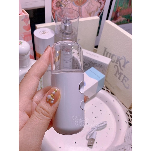 Máy Phun Sương Mini Cầm Tay Nhỏ Gọn Tiện Lợi