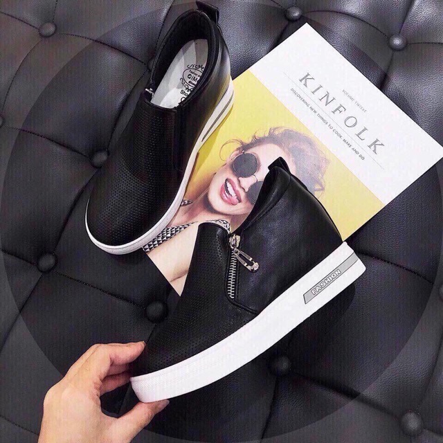 Giầy lipon khoá cạnh