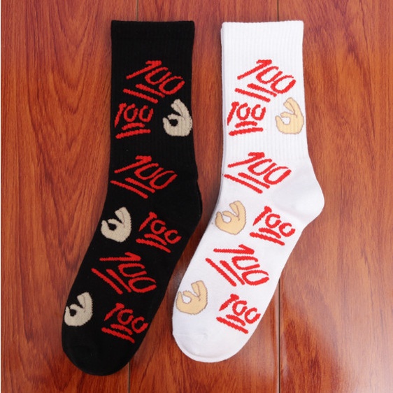 Vớ thể thao số 100 cổ cao Nam Nữ phong cách trẻ trung, xu hương đường phố, năng động.