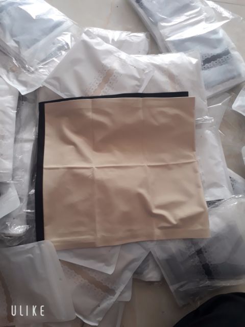 Áo mặc trong gen | BigBuy360 - bigbuy360.vn