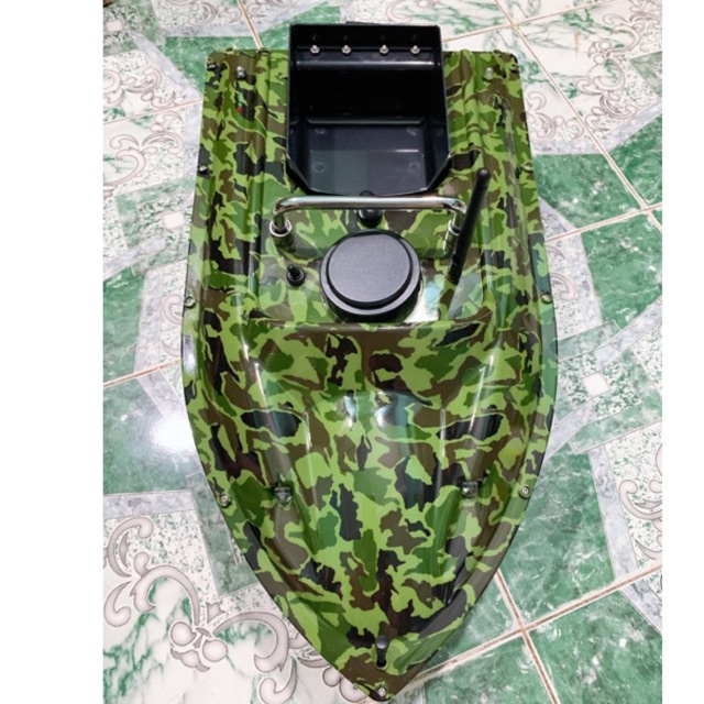 thuyền thả thính điều hiển cách xa 500m màu rằn ri hàng mới về siêu bền y hình vip bdshad8