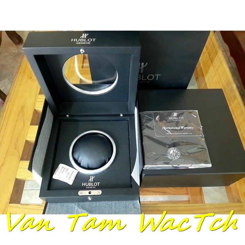Bộ Hộp Đồng hồ Hublot kính + sổ thẻ Hublot