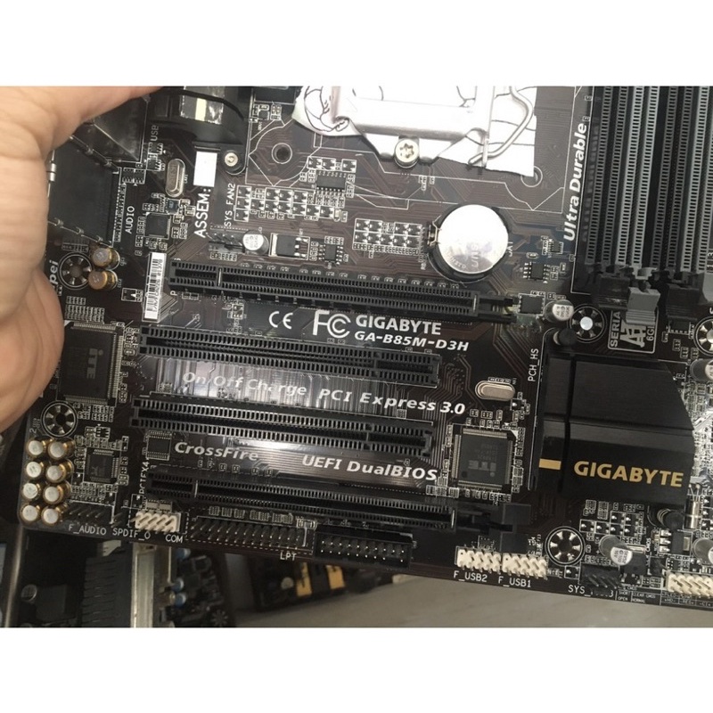Gigabyte B85M-D3H (Chipset Intel B85/ Socket SK1150/ VGA onboard) 4 khe ram