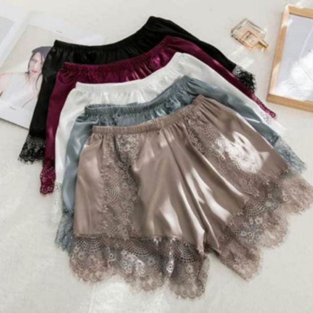 Quần short ZARA xuất xịn lụa satin viền phối ren màu xám, hồng, đỏ