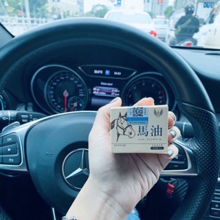 kem ngựa bôi tay chân