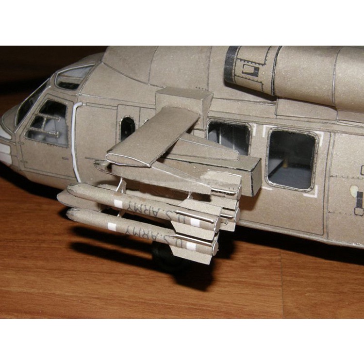 Mô Hình Máy Bay Trực Thăng Hawk UH-60 Màu Đen Tỉ Lệ 1: 33