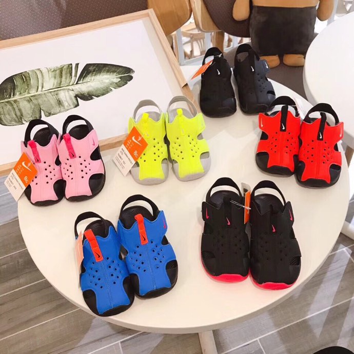 160 * Hàng Có Sẵn * Xăng đan N ike Đi Biển Chống Nước Cho Trẻ Em