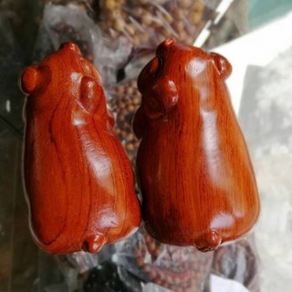 Lợn gỗ ủn ỉn gỗ hương