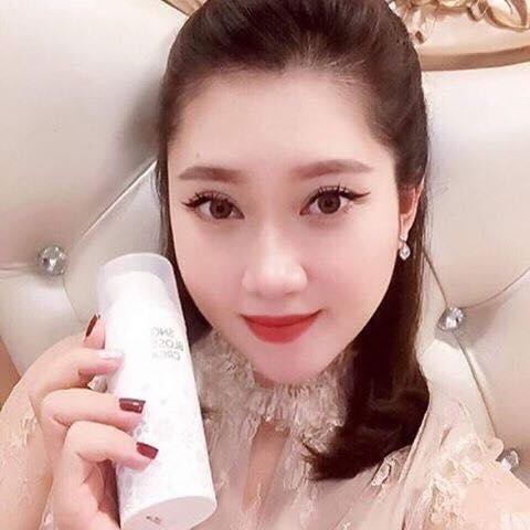 KEM DƯỠNG TRẮNG DA TOÀN THÂN MUCHMORE SNOW BLOSSOM CREAM CHÍNH HÃNG