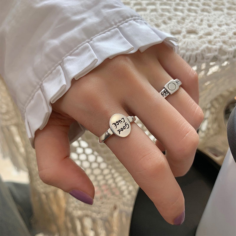 Set 7 nhẫn AY trang trí trái tim chữ thập màu đen thời trang dành cho nữ