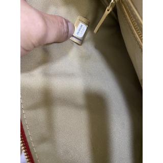 clutch màu đỏ size 27