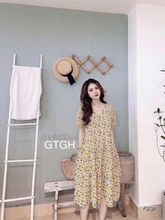 VÁY SUÔNG HOA VÀNG CỔ V