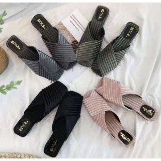 Sandal nữ hở mũi gót vuông siêu đẹp mới