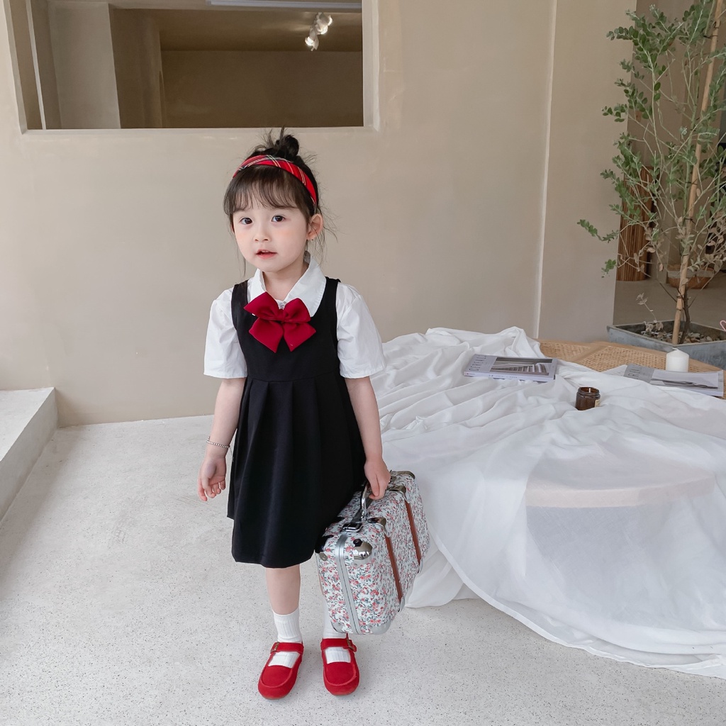 SG095 - Set váy yếm học sinh kèm áo sơ mi nơ đỏ sz 80-130, nơ tháo rời, áo cộc tay, bé gái hè 2022