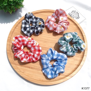 Dây buộc tóc scrunchies hoa cúc dễ thương Orin K1377