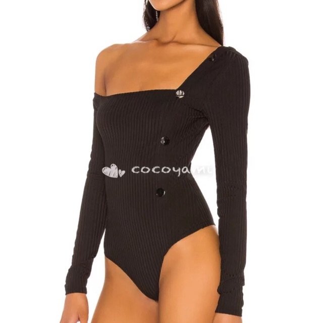 Bodysuit hở vai cực ngầu