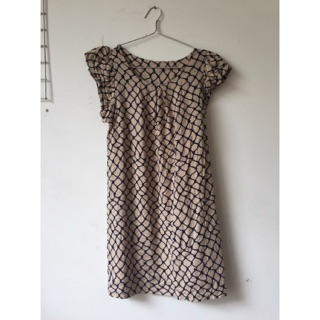 Đầm ngắn size M