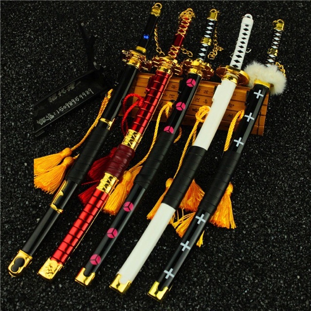 Mô Hình Game - Katana - Onepiece (Có nút bấm)