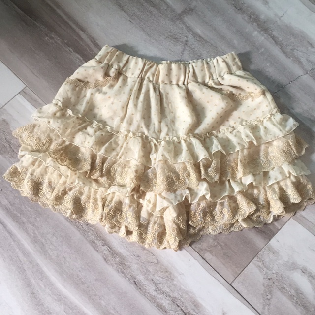 quần giả váy nhún bèo ren