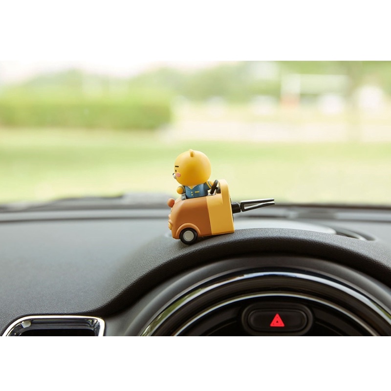 Nước hoa ô tô hình Ryan (Tinh dầu hương gỗ,tuyết tùng,hương citron)