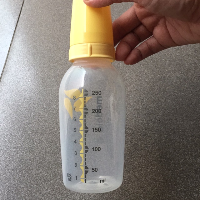 Bình sữa Medela 250ml - (đã sử dụng)