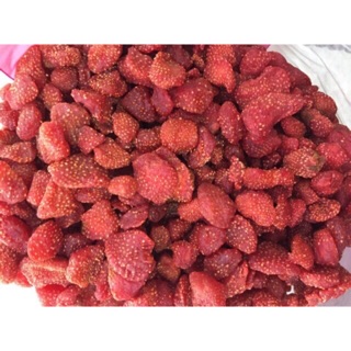 Dâu tây sấy Đà Lạt