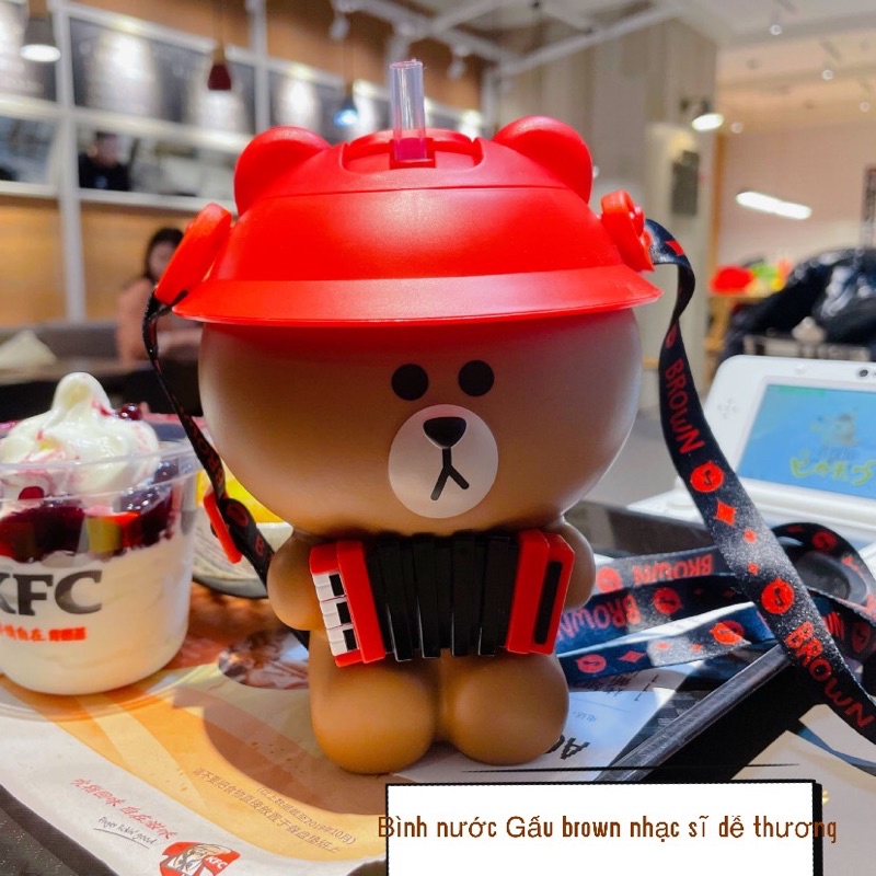 Bình nước Gấu Brown cầm đàn nhạc sĩ dễ thương có dây đeo(Tặng kèm chổi rửa bình)