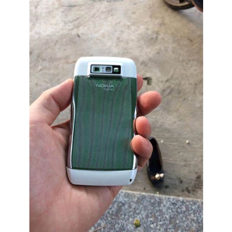 Điện thoại E71 full box kèm thẻ 4G Class 10