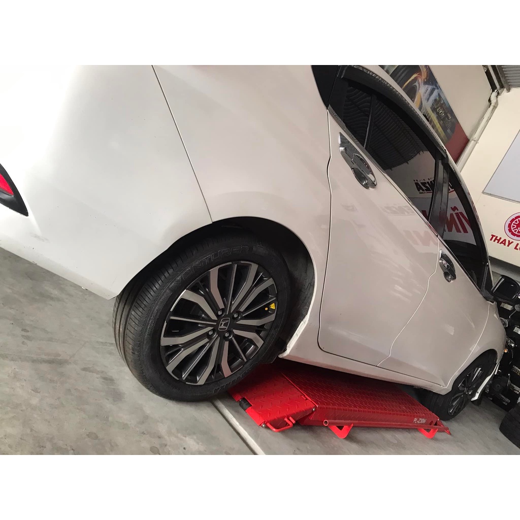 Lốp 185/55R16 Advenza lắp xe Honda City. Lốp Thương Hiệu Việt - Chất Lượng Mỹ.