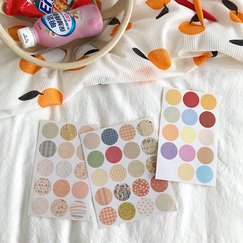 Set Of 9 Round Stickers For Cute Decoration
