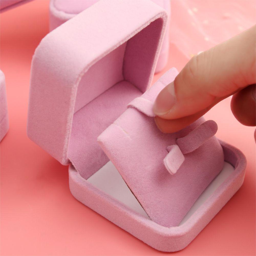 Hộp Đựng Nhẫn Cưới Thiết Kế Sang Trọng Ốp