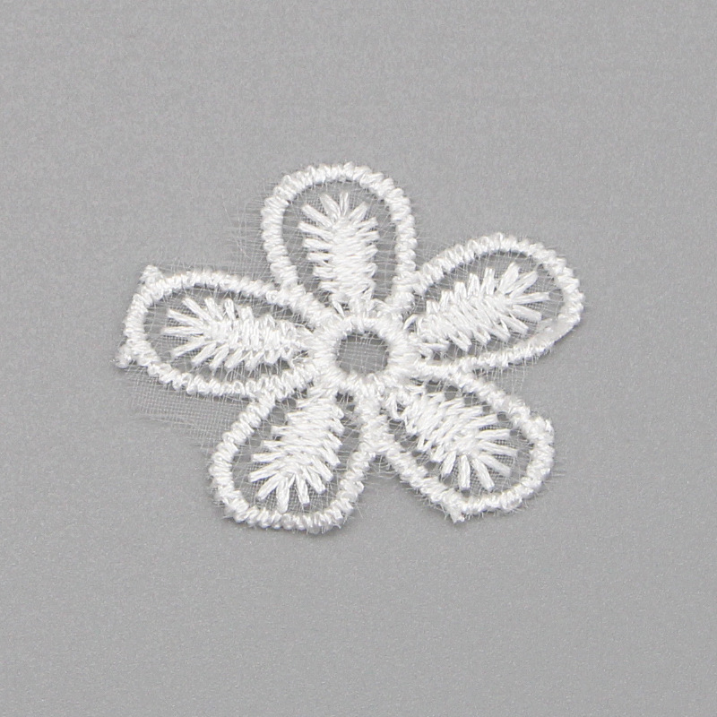 Set 24 miếng vá ren thêu hình hoa và bướm màu trắng trang trí quần áo trẻ em diy