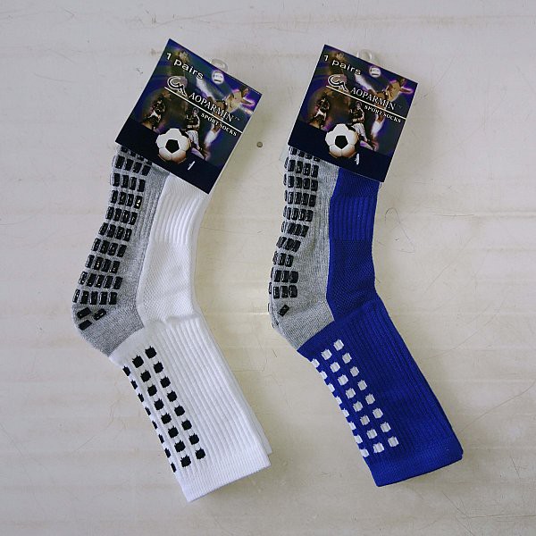 Combo 2 Đôi Tất Chống Trơn (trắng, xanh)