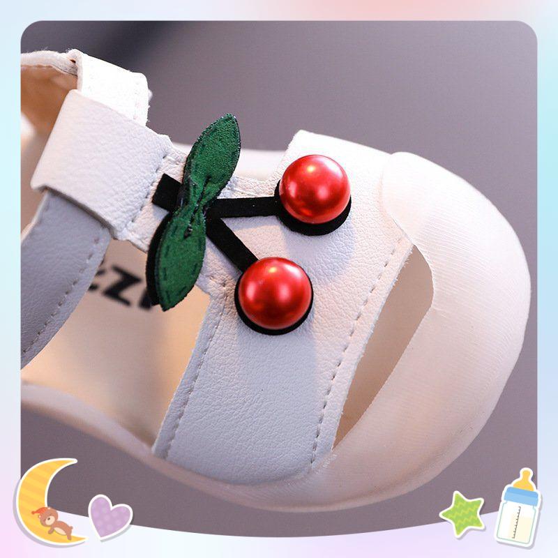 Sandal bé gái tập đi đế mềm mũi cong hình cherry siêu yêu