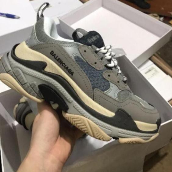 Hot Ảnh thật gjày Balenciaga triple s ( có sãn) ! HOT . < " "