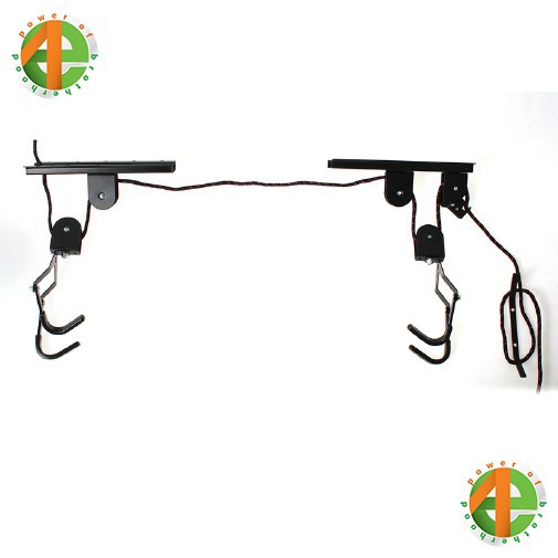 Giá treo xe đạp lên trần nhà tiết kiệm diện tích