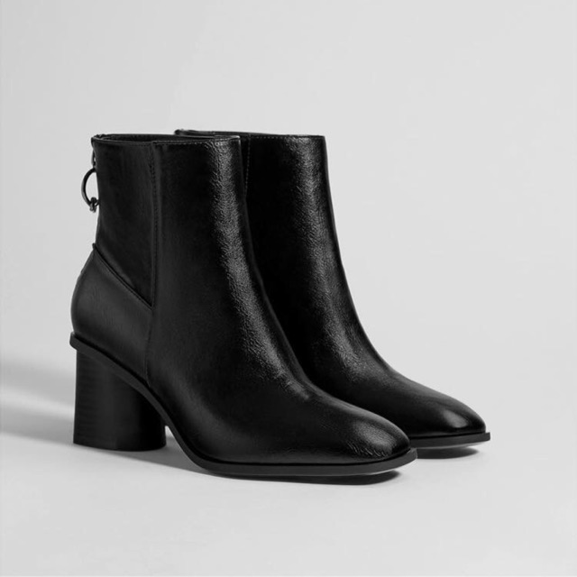 Bốt Bershka auth size 38-39