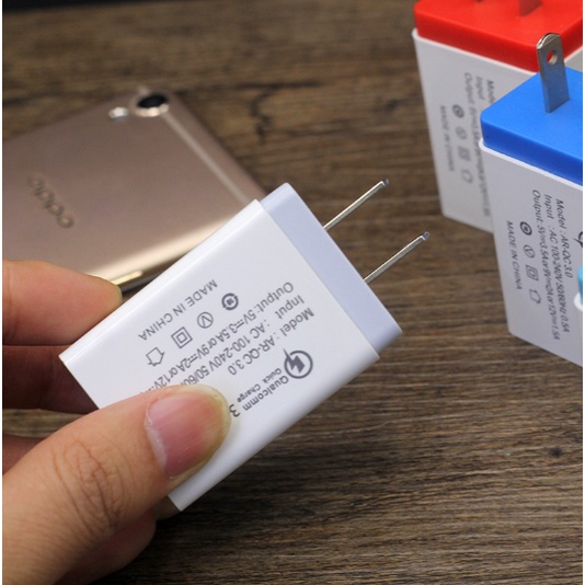 Bộ sạc nhanh Quick Charge QC 3.0 cho Samsung, iPhone, Bảo vệ ngắn mạch, Chất Liệu PC Chống Cháy Tiêu chuẩn châu âu