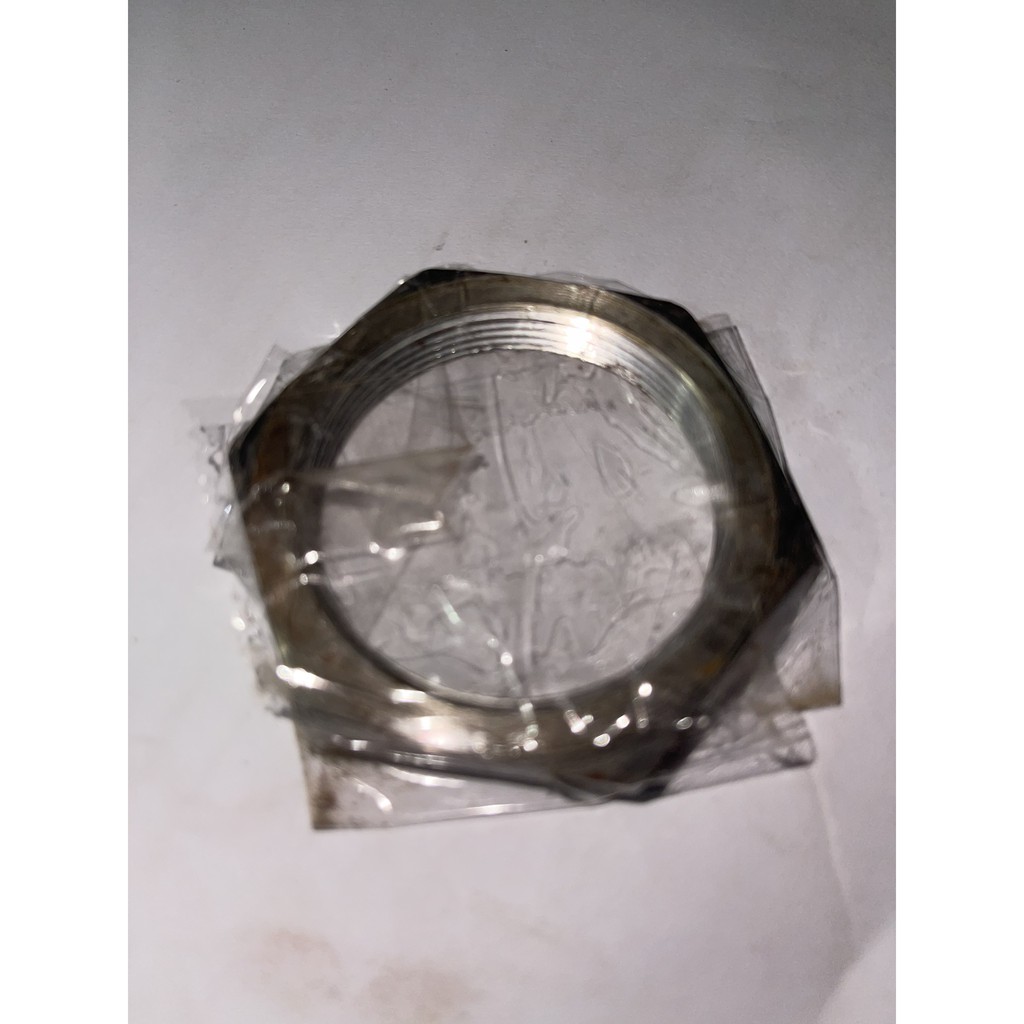 Sản phẩm gia đình làm: Ê cu tăm bép 212 trong 4,35 ngoài 4,6cm