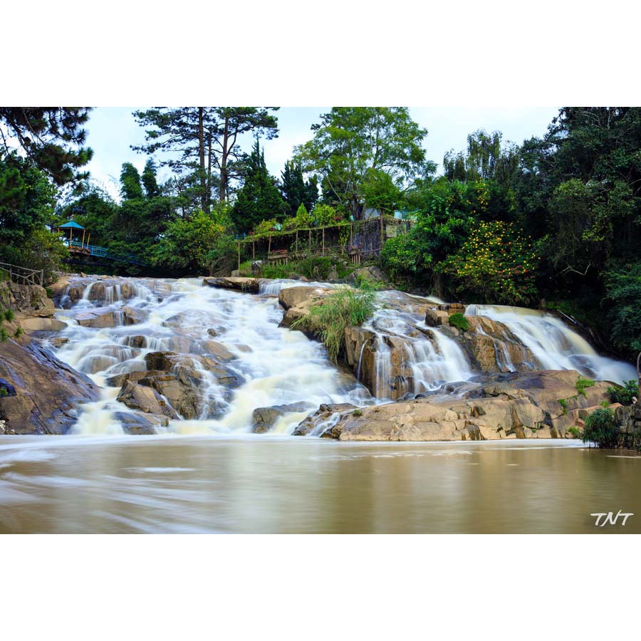 Tranh 3D phong cảnh thác nước chảy, sông suối nên thơ, vẻ đẹp hoang sơ của núi rừng