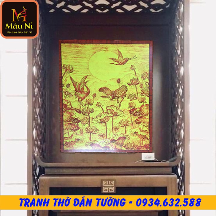 TRANH DÁN TƯỜNG [ Tranh vách bàn thờ ] Bàn thờ thần tài thổ địa - kt 61cmx81cm - sen hạc dọc